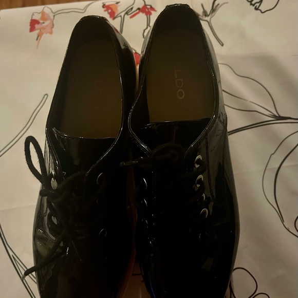 Barely Worn Aldo Blunchan Oxford Shoe SZ 7 - Picture 5 of 5
